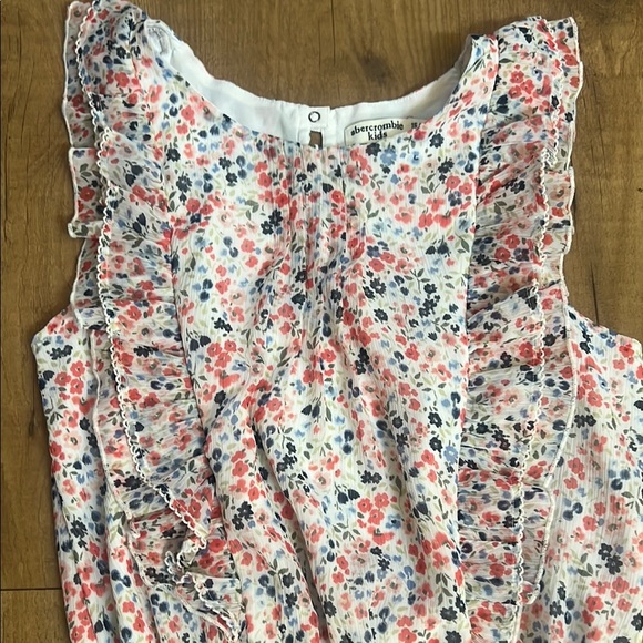 Abercrombie Kids Floral Dress with Red and Blue Accents - Picture 4 of 8